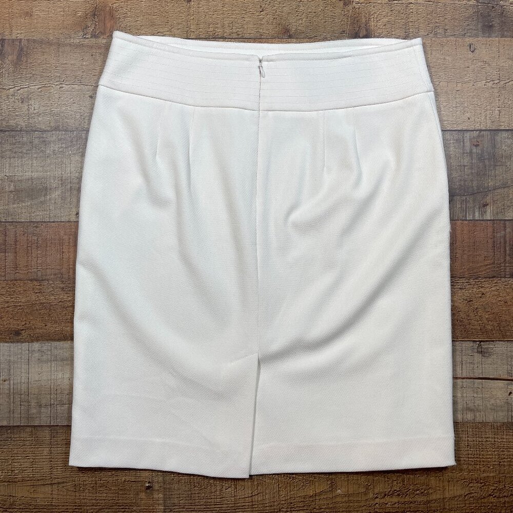 LOFT Cream with Black Buttons Lined Skirt size 12 - Picture 4 of 4
